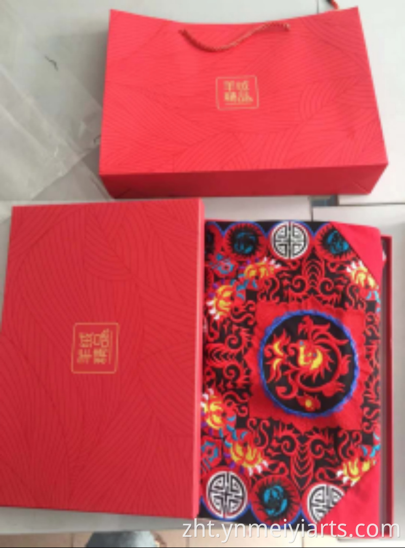 桌布 Table Cloth